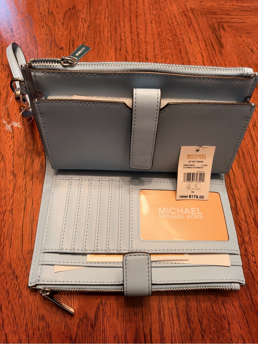 Michael Kors Jet Set Travel Wallet